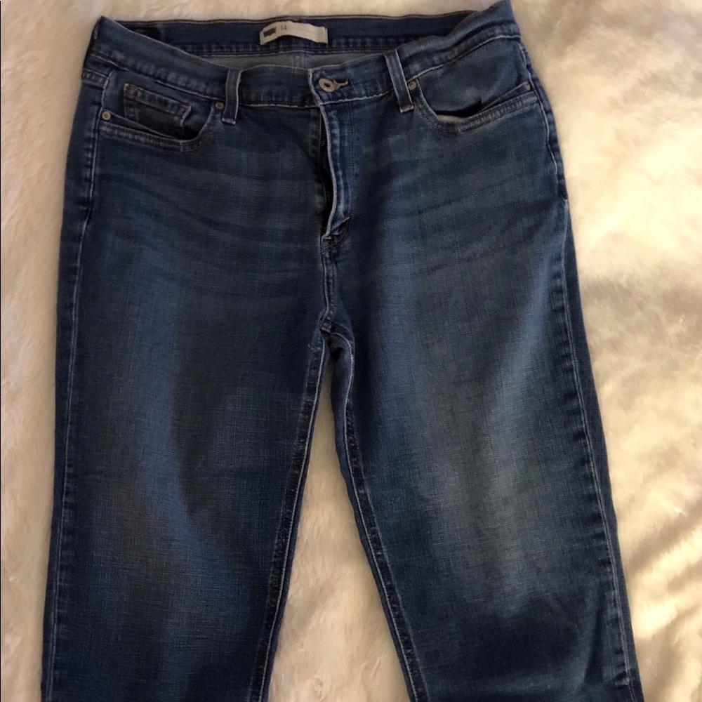 Levi’s Capri jeans, medium wash